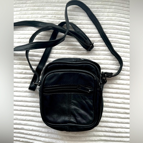 Black Leather Crossbody Small Bag - Picture 1 of 5